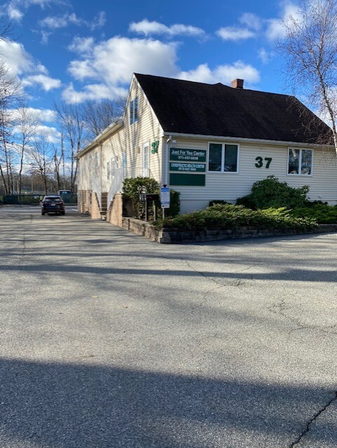 37 Mount Pleasant Ave, East Hanover, NJ for sale Primary Photo- Image 1 of 1