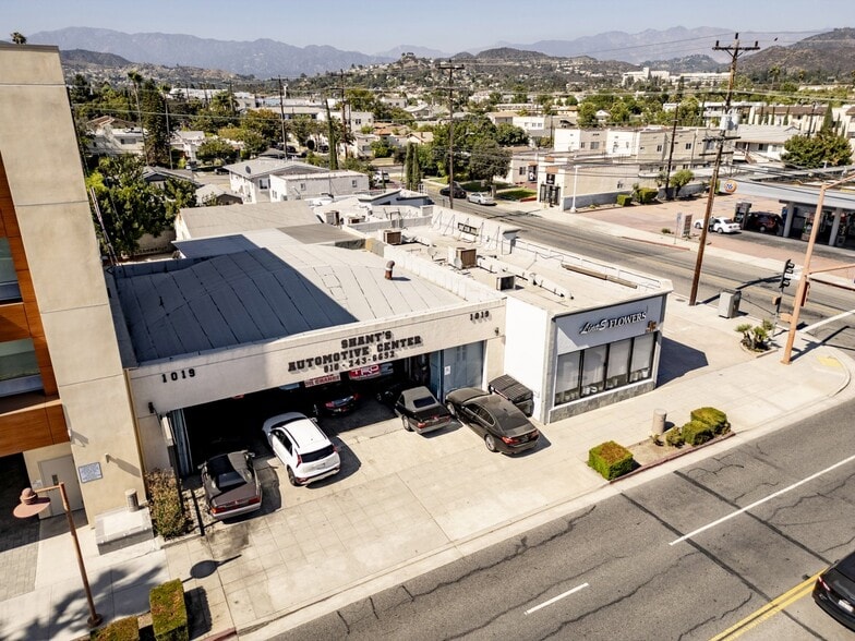 1019 E Colorado St, Glendale, CA for lease - Building Photo - Image 1 of 10