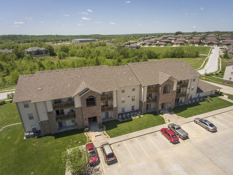 2145 W Bingham St, Ozark, MO for sale - Building Photo - Image 1 of 1