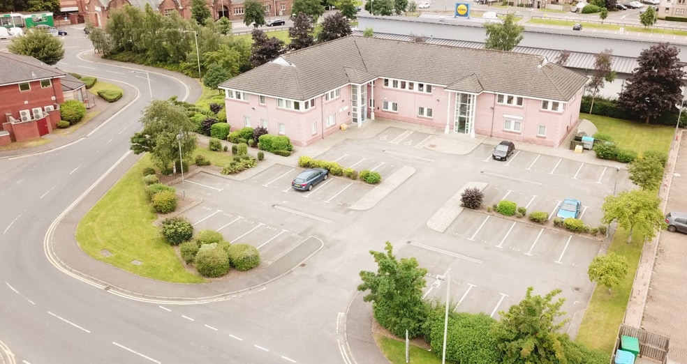 1 Whitefriars Cres, Perth for lease - Building Photo - Image 2 of 7