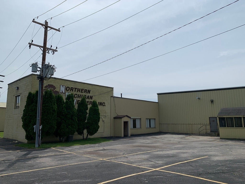 710 Rains Dr, Gladstone, MI for lease Building Photo- Image 1 of 8