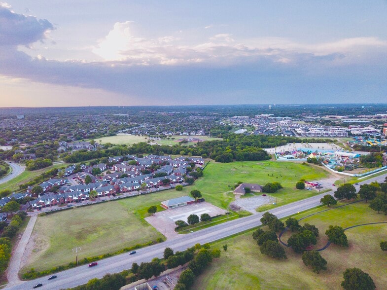 8613 TX-26, North Richland Hills, TX for sale - Primary Photo - Image 1 of 6