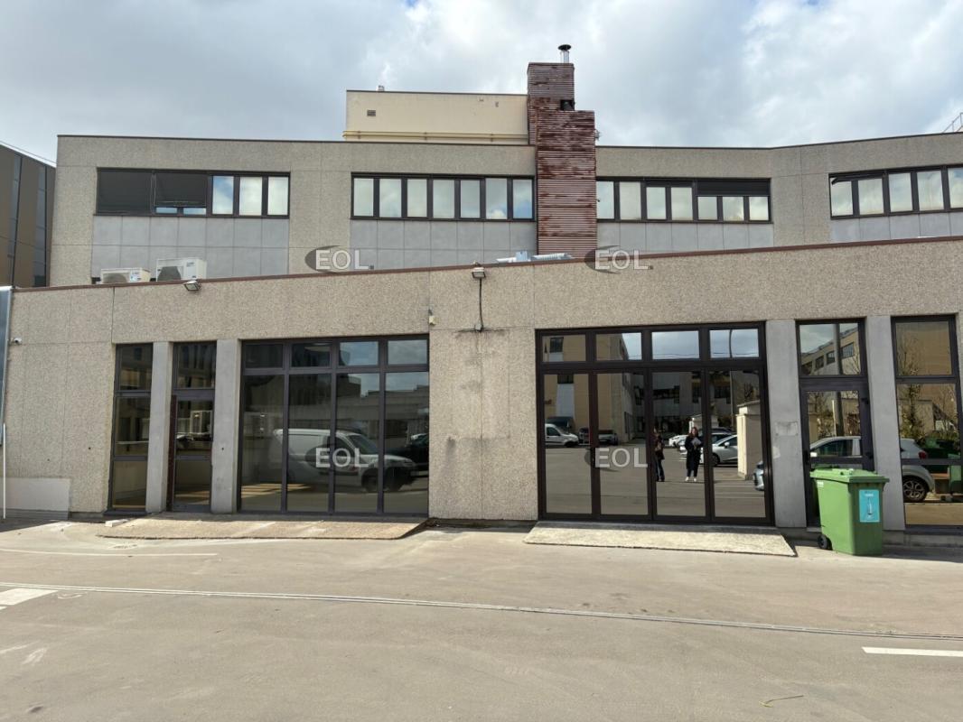 Flex in Arcueil for lease Building Photo- Image 1 of 7
