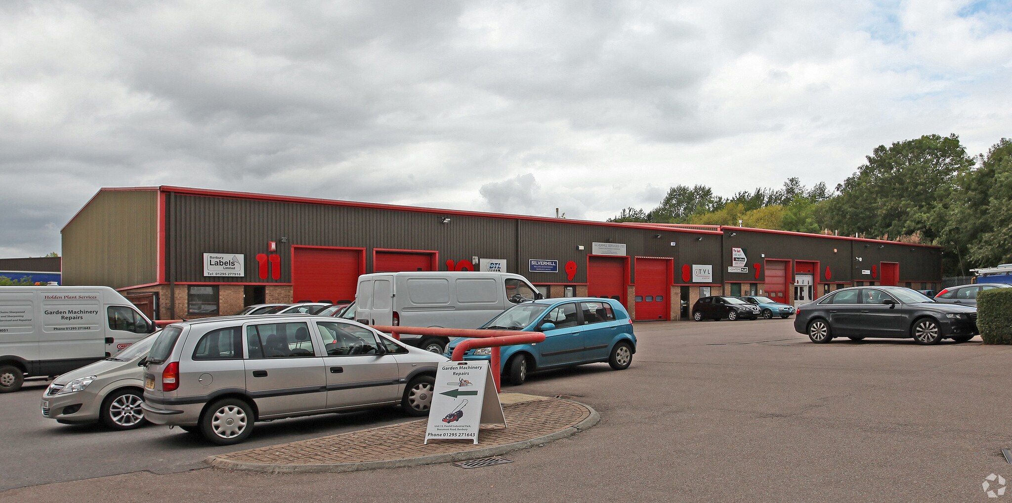 Beaumont Rd, Banbury for sale Primary Photo- Image 1 of 1