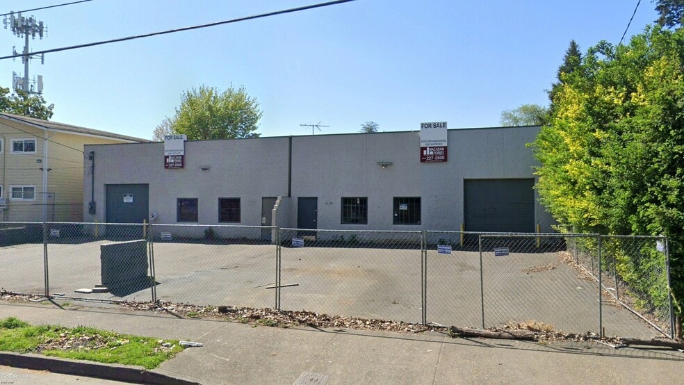 Eastside Industrial Warehouses portfolio of 2 properties for sale on LoopNet.com - Building Photo - Image 2 of 2