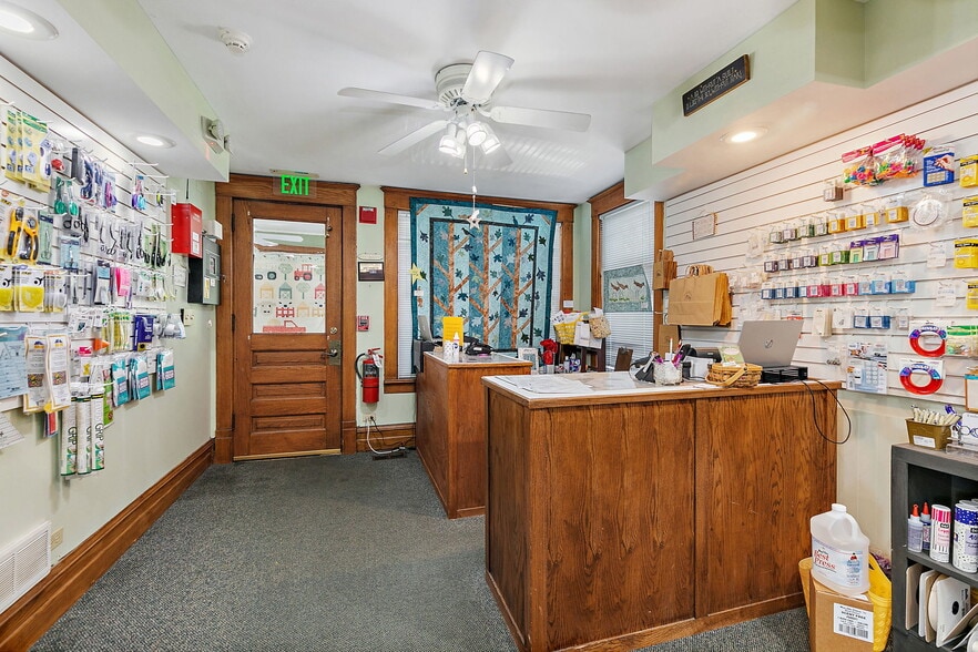 290 S State St, Hampshire, IL for sale - Building Photo - Image 3 of 13