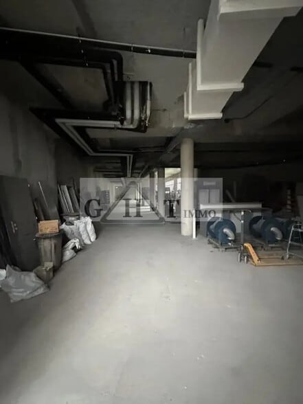 Industrial in Ivry-sur-Seine for lease - Interior Photo - Image 3 of 5