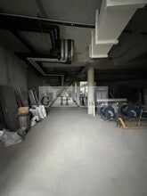 Industrial in Ivry-sur-Seine for sale Interior Photo- Image 2 of 4