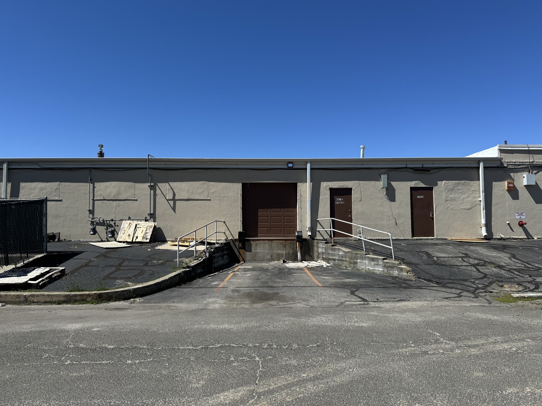 29 Rocky Point Yaphank Rd, Rocky Point, NY for lease Building Photo- Image 1 of 4