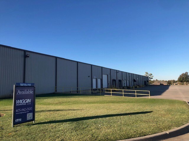 8121 Mid America Blvd, Oklahoma City, OK for lease - Building Photo - Image 1 of 3