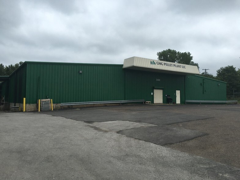 2400 E Gentry Pky, Tyler, TX for sale - Primary Photo - Image 1 of 1