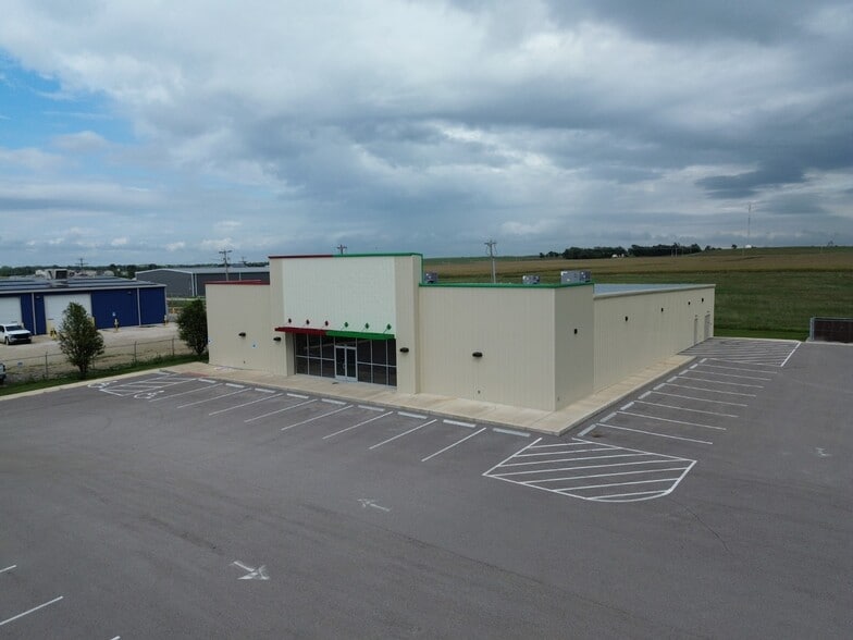 826 N Roosevelt St, Marion, KS for sale - Building Photo - Image 3 of 12