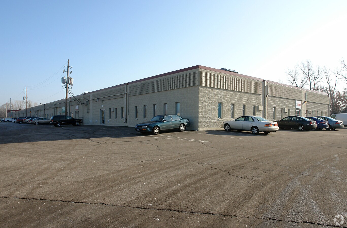 1925-1957 W County Road C2, Roseville, MN 55113 - Bldg 34 | LoopNet - 1955 County Road B2 W Roseville Mn 55113