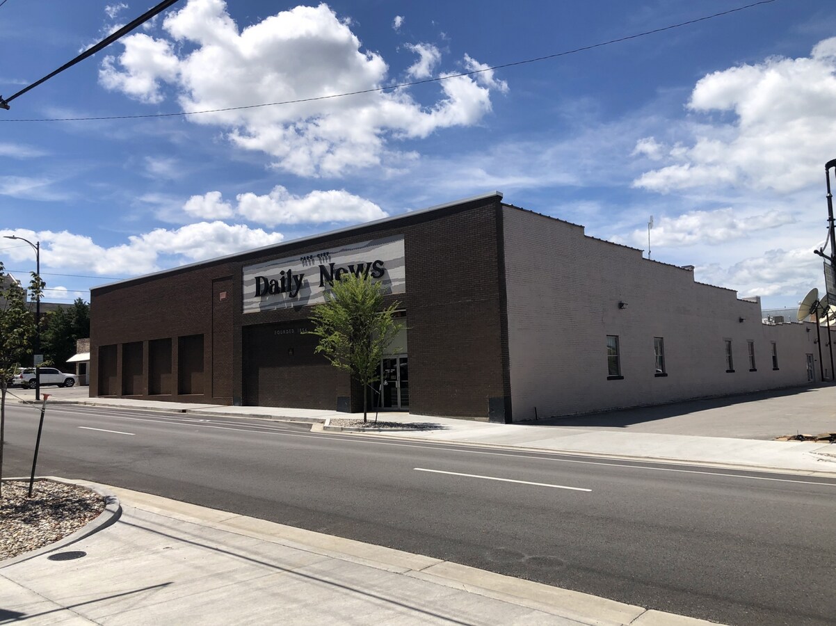 813 College St, Bowling Green, KY 42101 Office for Lease