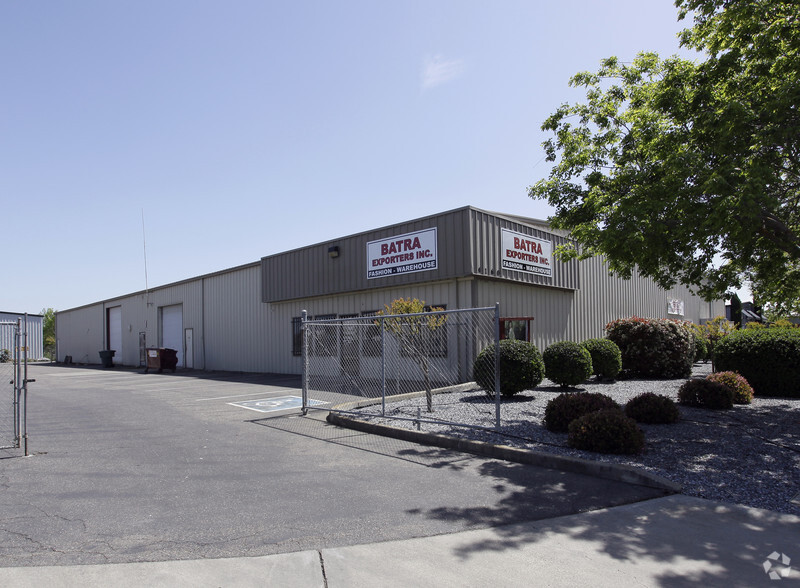 4160 Commercial Dr, Tracy, CA for sale - Building Photo - Image 3 of 11