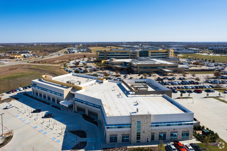 10900 Founders Way, Fort Worth, TX for lease - Aerial - Image 2 of 9