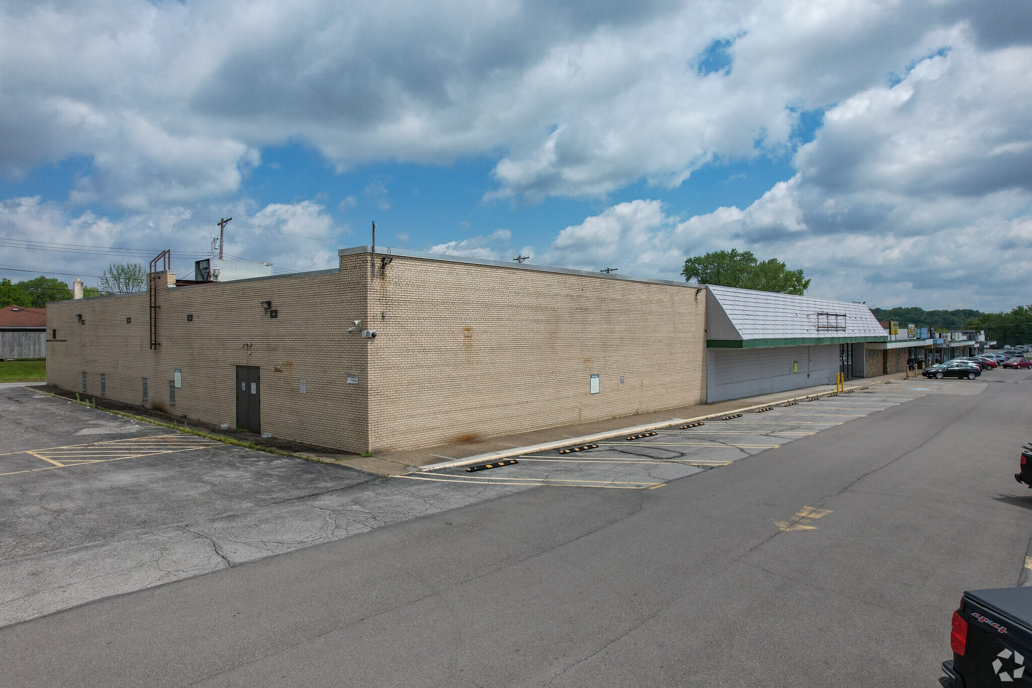 2156 Sheffield Rd, Aliquippa, PA for sale Building Photo- Image 1 of 1