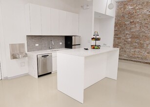 515 W 20th St, New York, NY for lease Interior Photo- Image 2 of 7