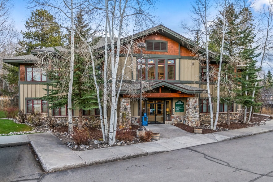 505 Anglers Dr, Steamboat Springs, CO for lease - Building Photo - Image 1 of 28