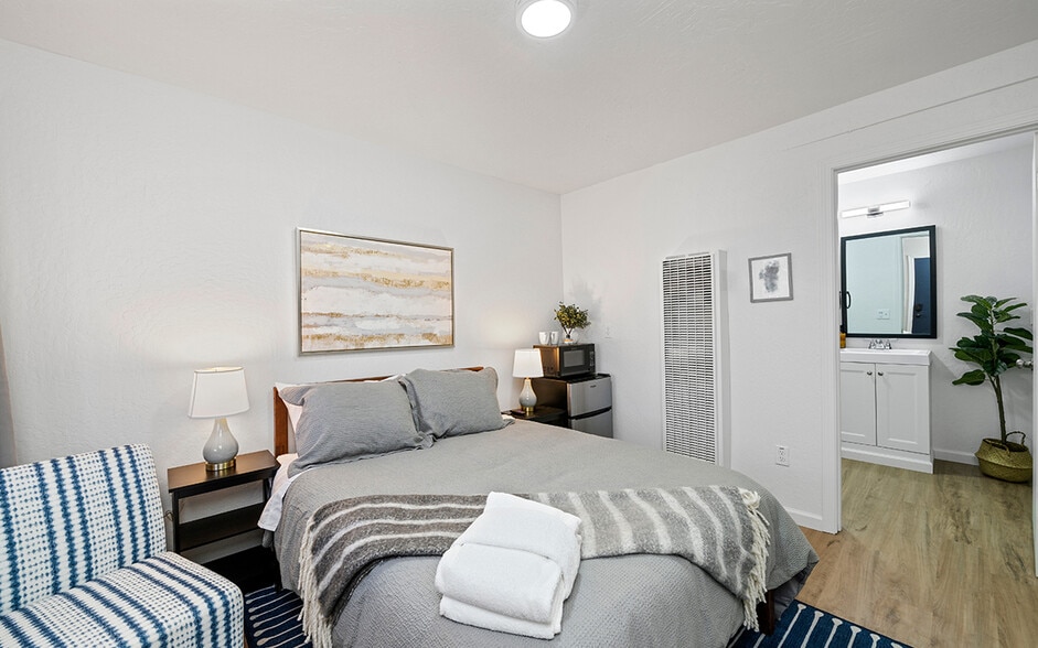 3918 Pioneer Trl, South Lake Tahoe, CA for sale - Building Photo - Image 3 of 75