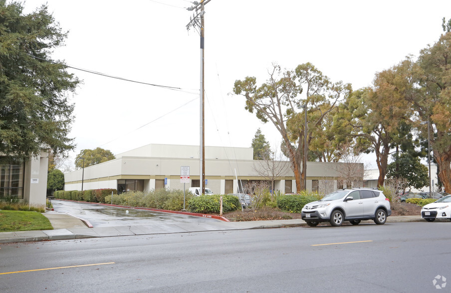 1344 Terra Bella Ave, Mountain View, CA for lease - Primary Photo - Image 1 of 6