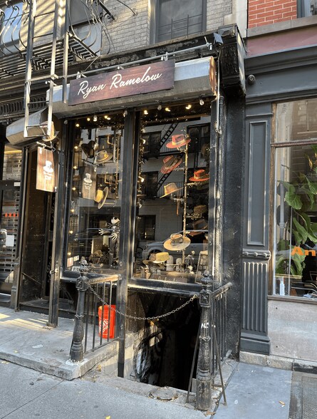 107 Sullivan St, New York, NY for lease - Building Photo - Image 1 of 1