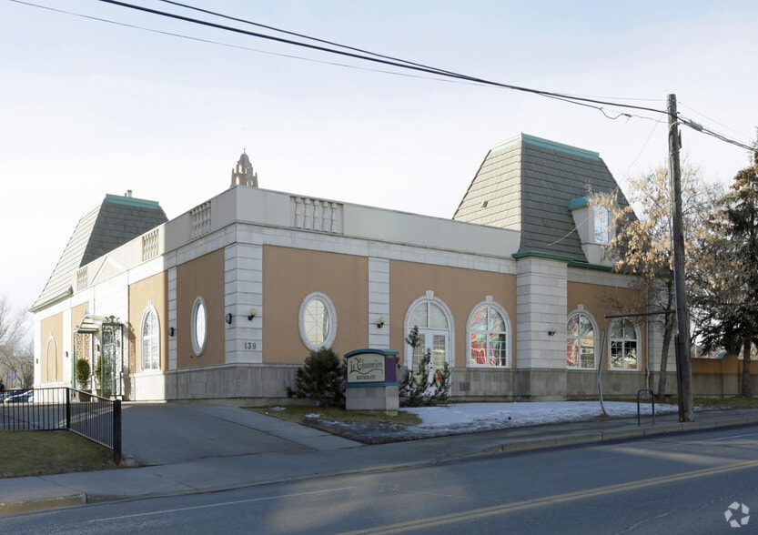 139 17th Ave SW, Calgary, AB for sale - Primary Photo - Image 1 of 1