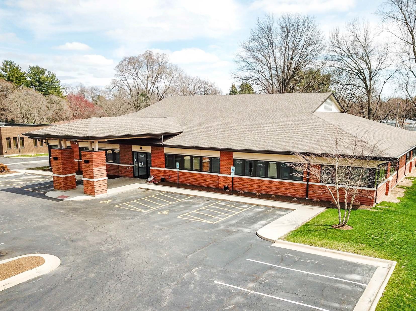 3339 N Rockton Ave, Rockford, IL for sale Primary Photo- Image 1 of 1