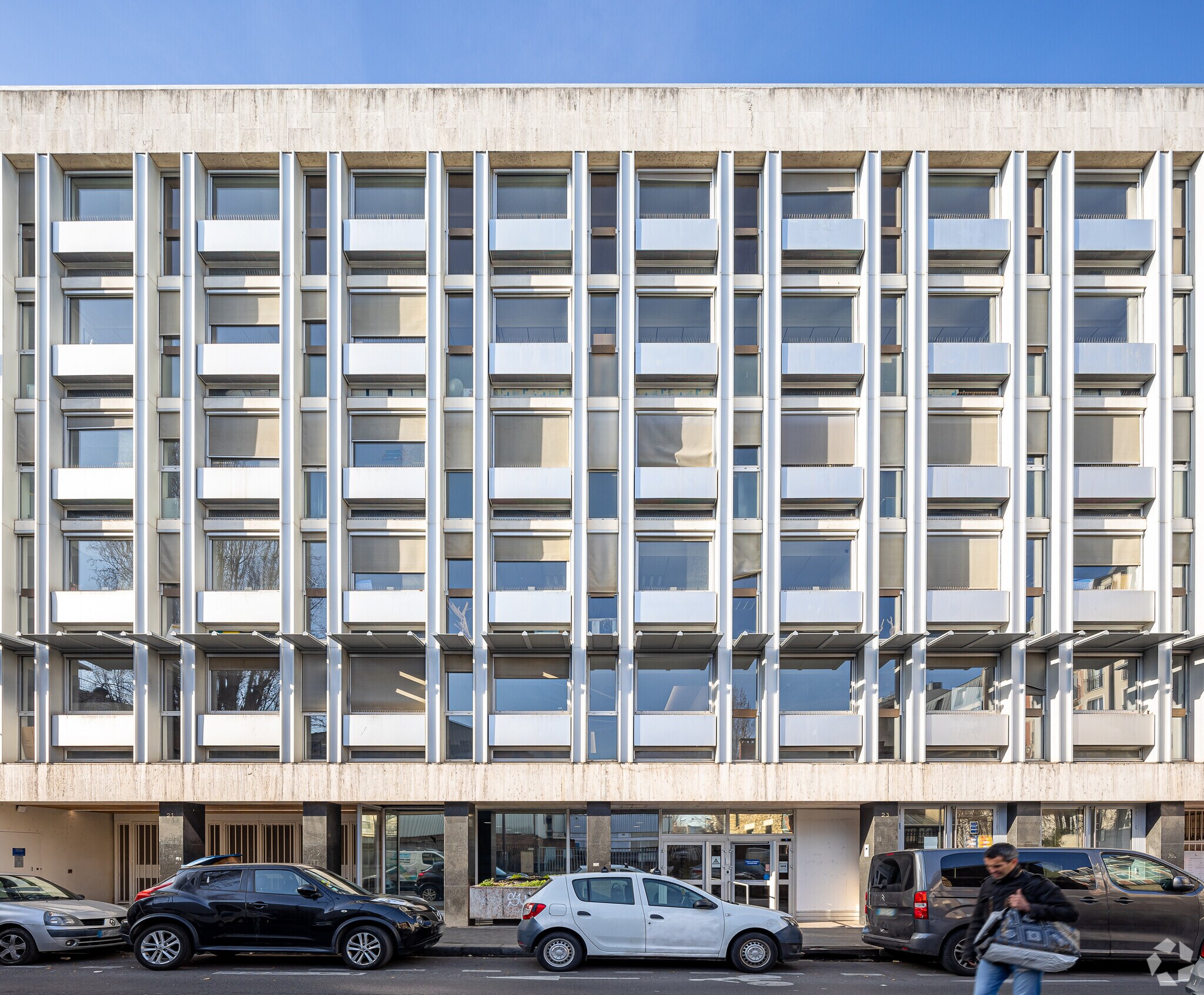 21-23 Rue Des Ardennes, Paris for lease Building Photo- Image 1 of 21