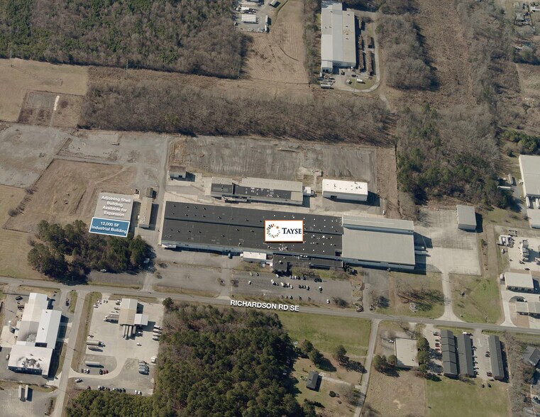 501 Richardson Rd SE, Calhoun, GA for lease - Building Photo - Image 1 of 6