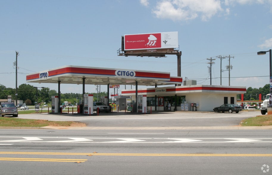 11201 Anderson Rd, Greenville, SC 29611