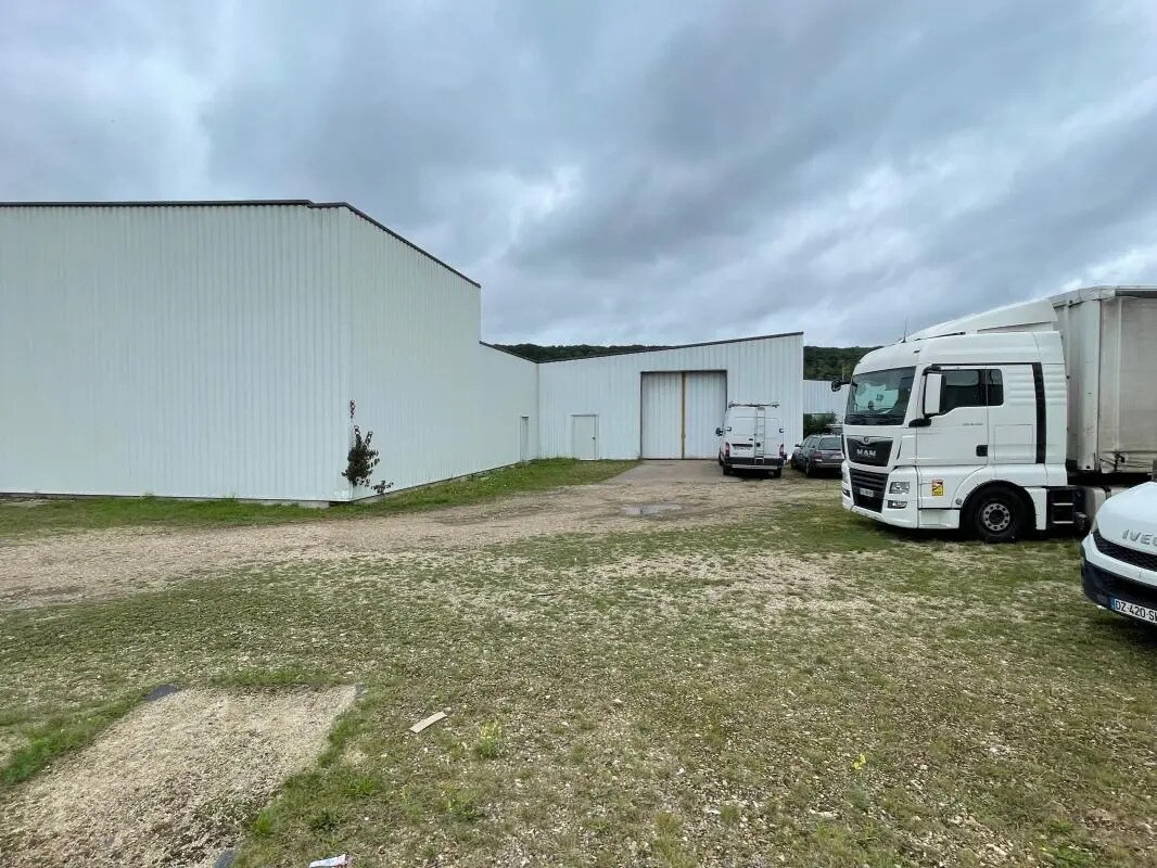 Flex in Alizay for sale Building Photo- Image 1 of 6