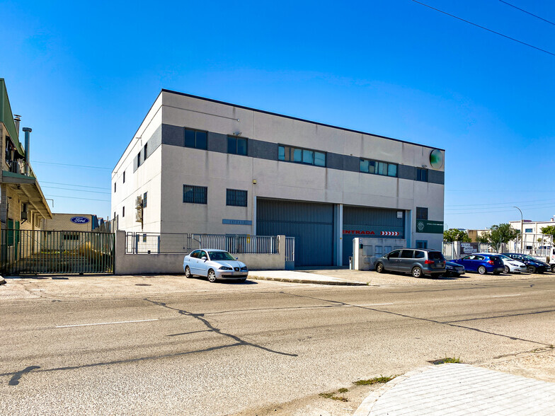 Calle Puerto Navafría, 31, Móstoles, Madrid for lease - Building Photo - Image 3 of 33