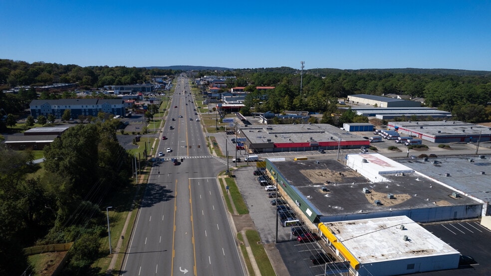 3016-3020 University Dr, Huntsville, AL for sale - Aerial - Image 3 of 10
