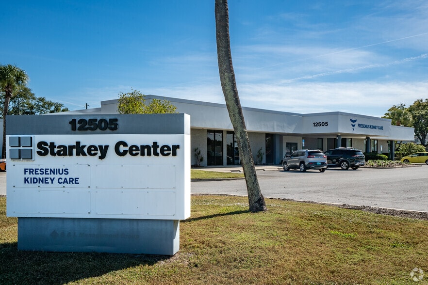 12345 Starkey Rd, Largo, FL for lease - Building Photo - Image 3 of 9