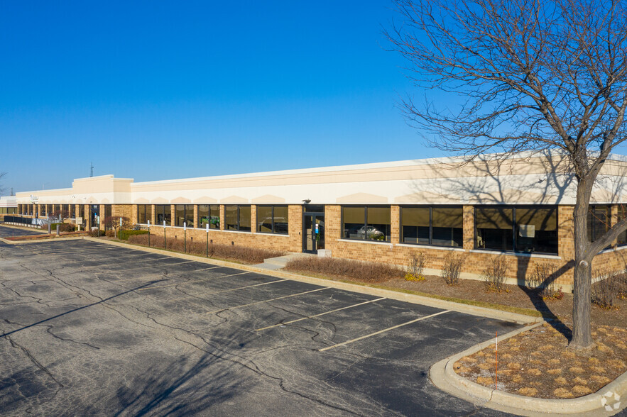 1075 Tri-State Parkway, Gurnee, IL 60031 | LoopNet