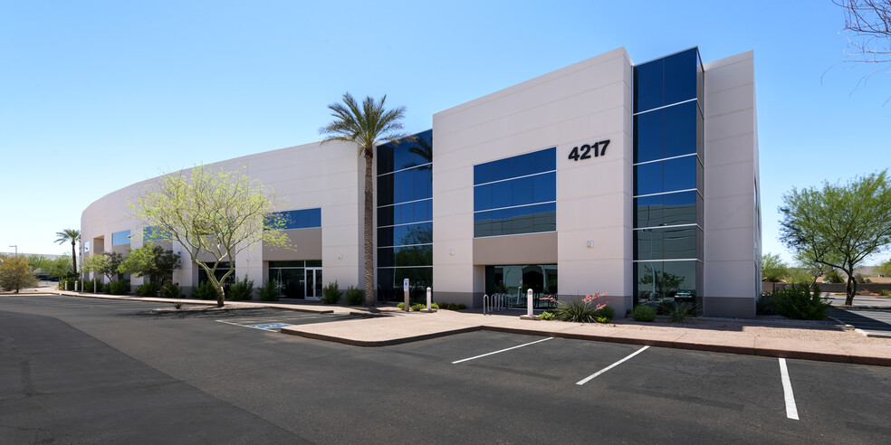 4217 E Cotton Center Blvd, Phoenix, AZ for lease - Building Photo - Image 1 of 1