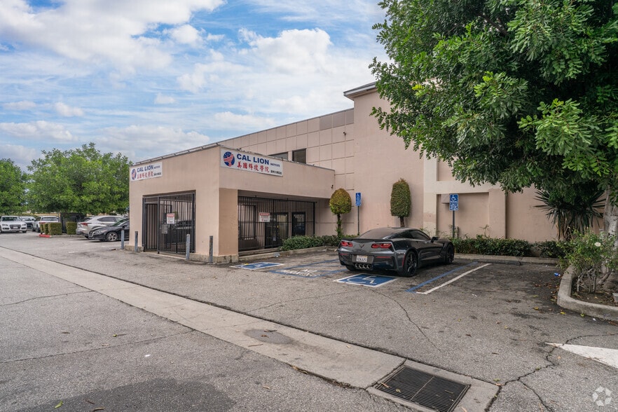 10303-10309 Garvey Ave, El Monte, CA for sale - Building Photo - Image 2 of 4