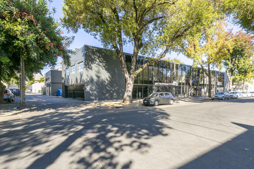 1722-1730 J St, Sacramento, CA for lease - Building Photo - Image 2 of 11