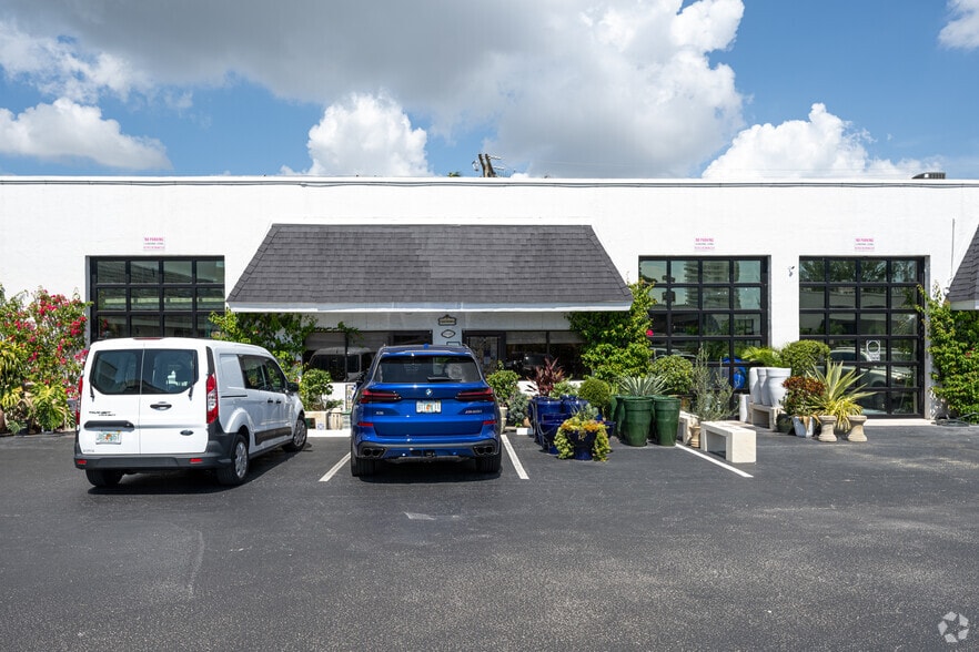 500-502 Palm St, West Palm Beach, FL for lease - Building Photo - Image 3 of 7