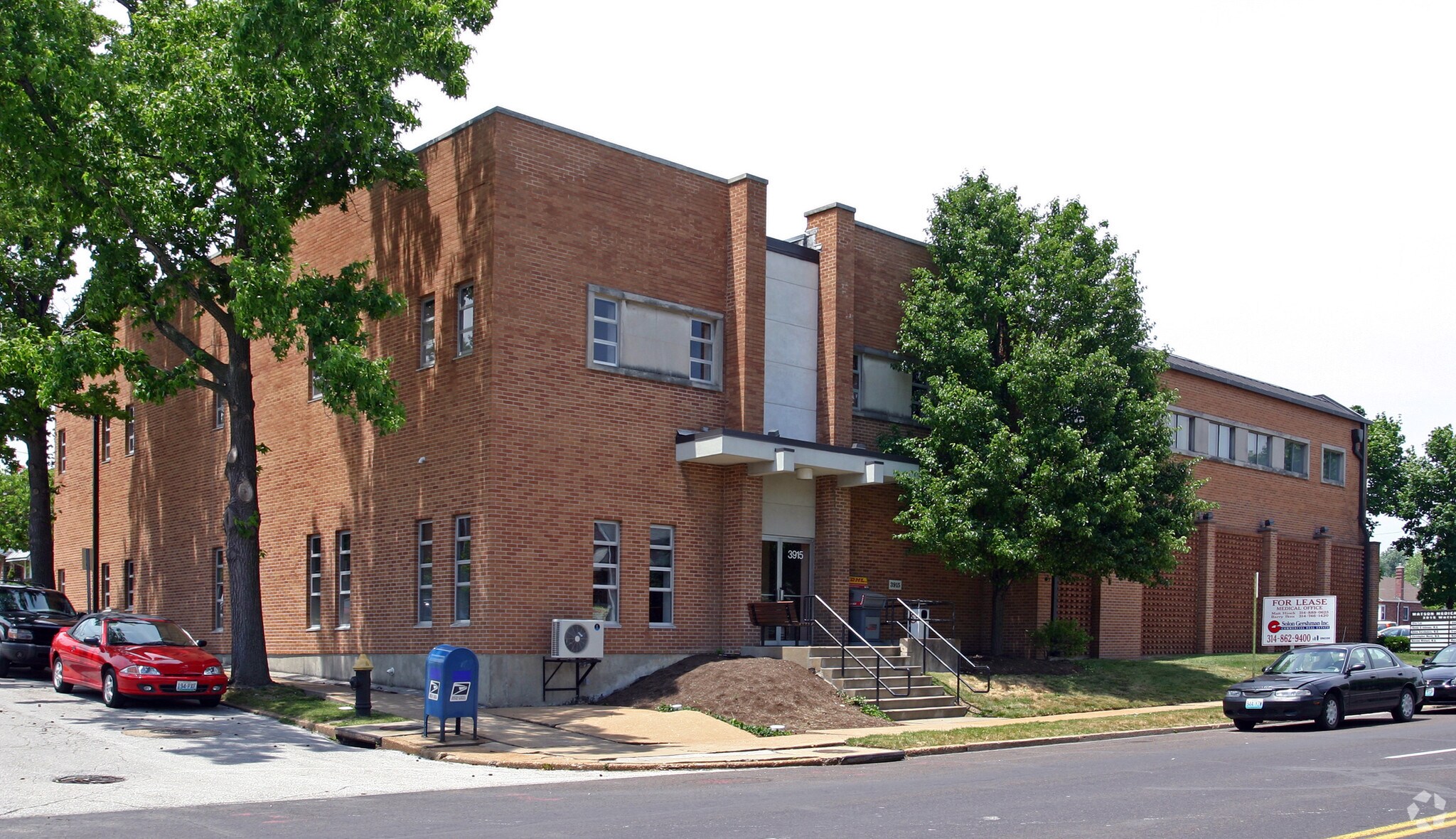 3915 Watson Rd, Saint Louis, MO 63109 Watson Medical Building