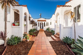 More details for 2313 S Catalina St, Los Angeles, CA - Multifamily for Sale