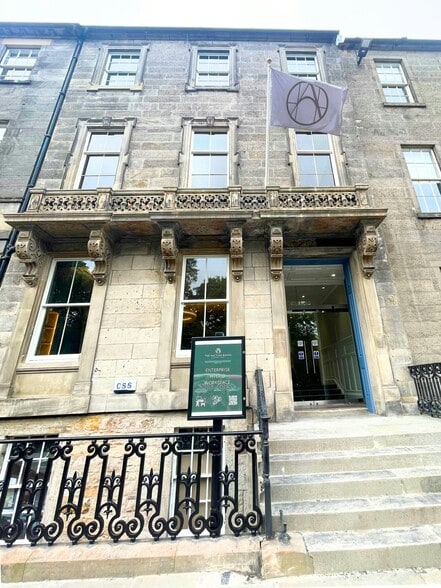 22 Queen St, Edinburgh for lease - Building Photo - Image 1 of 8
