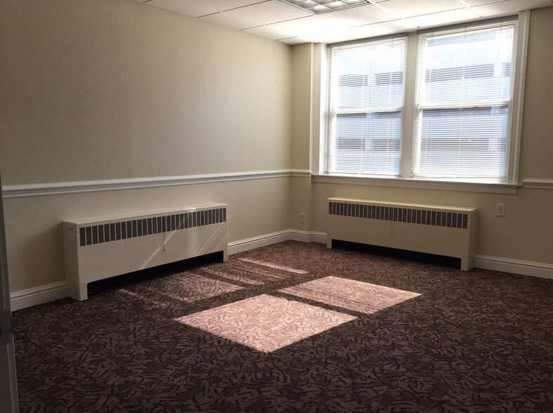 7678 Lasalle Rd, West Hartford, CT 06107 Office for Lease