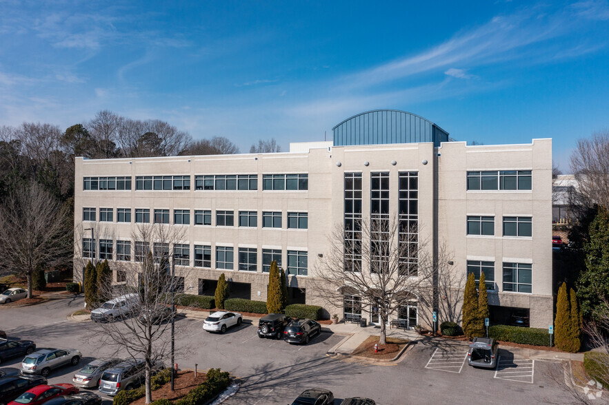 530 New Waverly Pl, Cary, NC for lease - Building Photo - Image 3 of 14