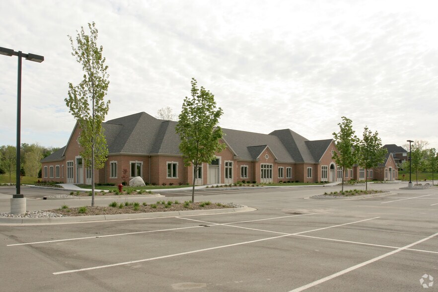 2104 Jolly Rd, Okemos, MI for sale - Primary Photo - Image 1 of 1