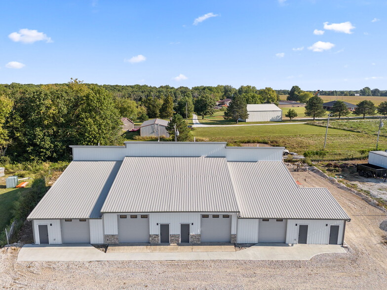 377 E Service Rd N, Wright City, MO for sale - Building Photo - Image 1 of 52