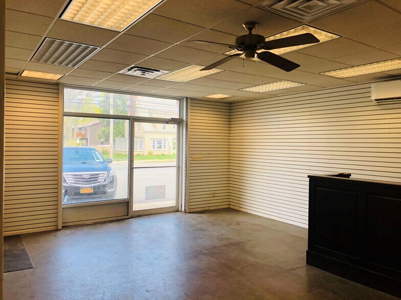 187 Forest Ave, Locust Valley, NY for sale - Building Photo - Image 1 of 1