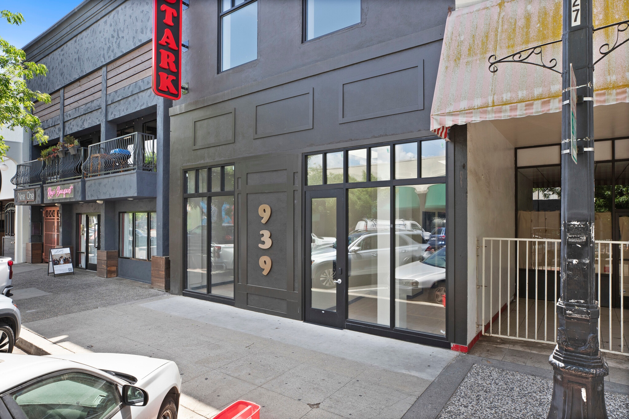 939 10th St, Modesto, CA for lease Interior Photo- Image 1 of 4