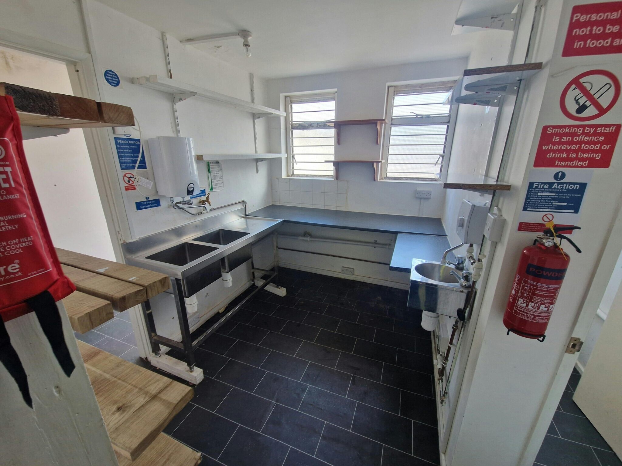 Greywell Rd, Havant for lease Interior Photo- Image 1 of 2